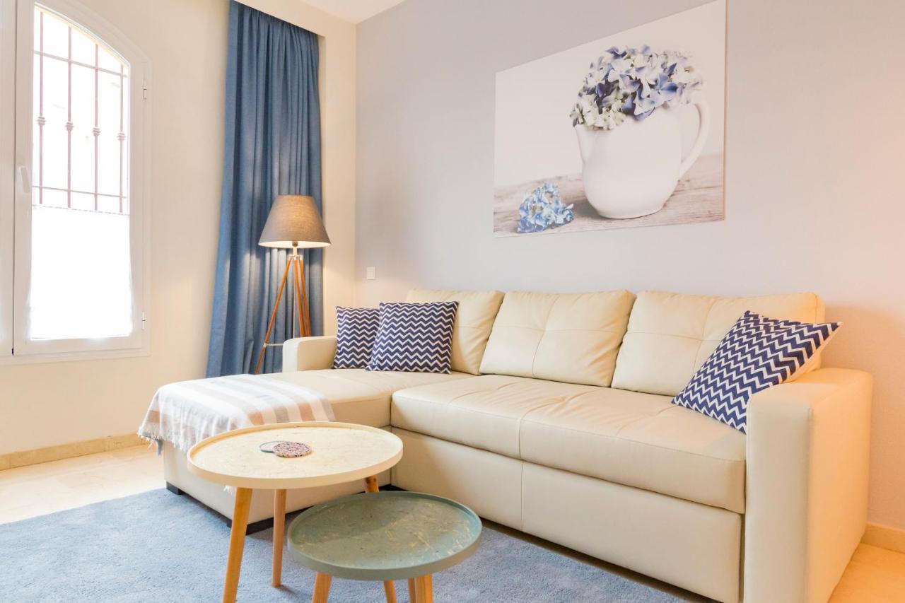 Agua VI & Seasonal Pool By Ele Apartments Malaga Ngoại thất bức ảnh